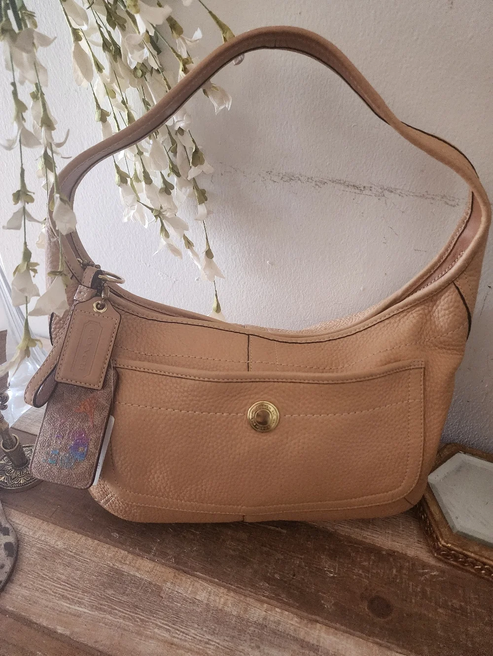 Coach Leather Shoulder Bag + New Coach Dino Keychain - Picture 2 of 16